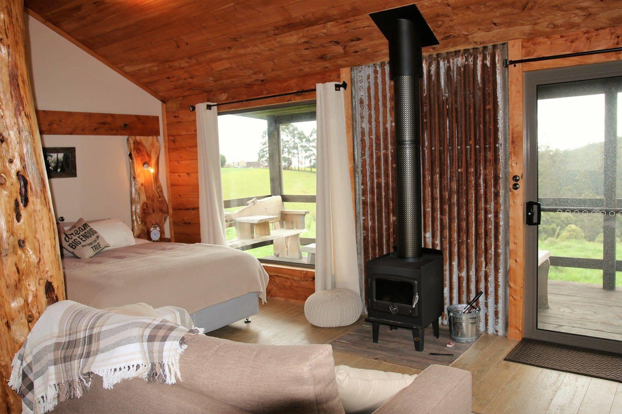 Bed and Breakfast Rustic Hut Bush Retreat à Penguin Extérieur photo